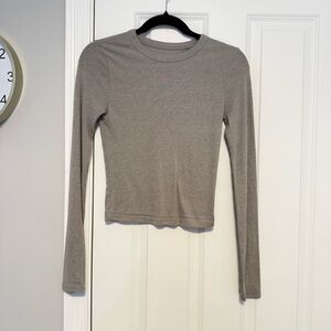 BDG Light Gray Long Sleeve Top